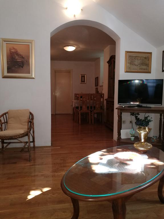 Apartments Kuca Mala Split Exterior photo
